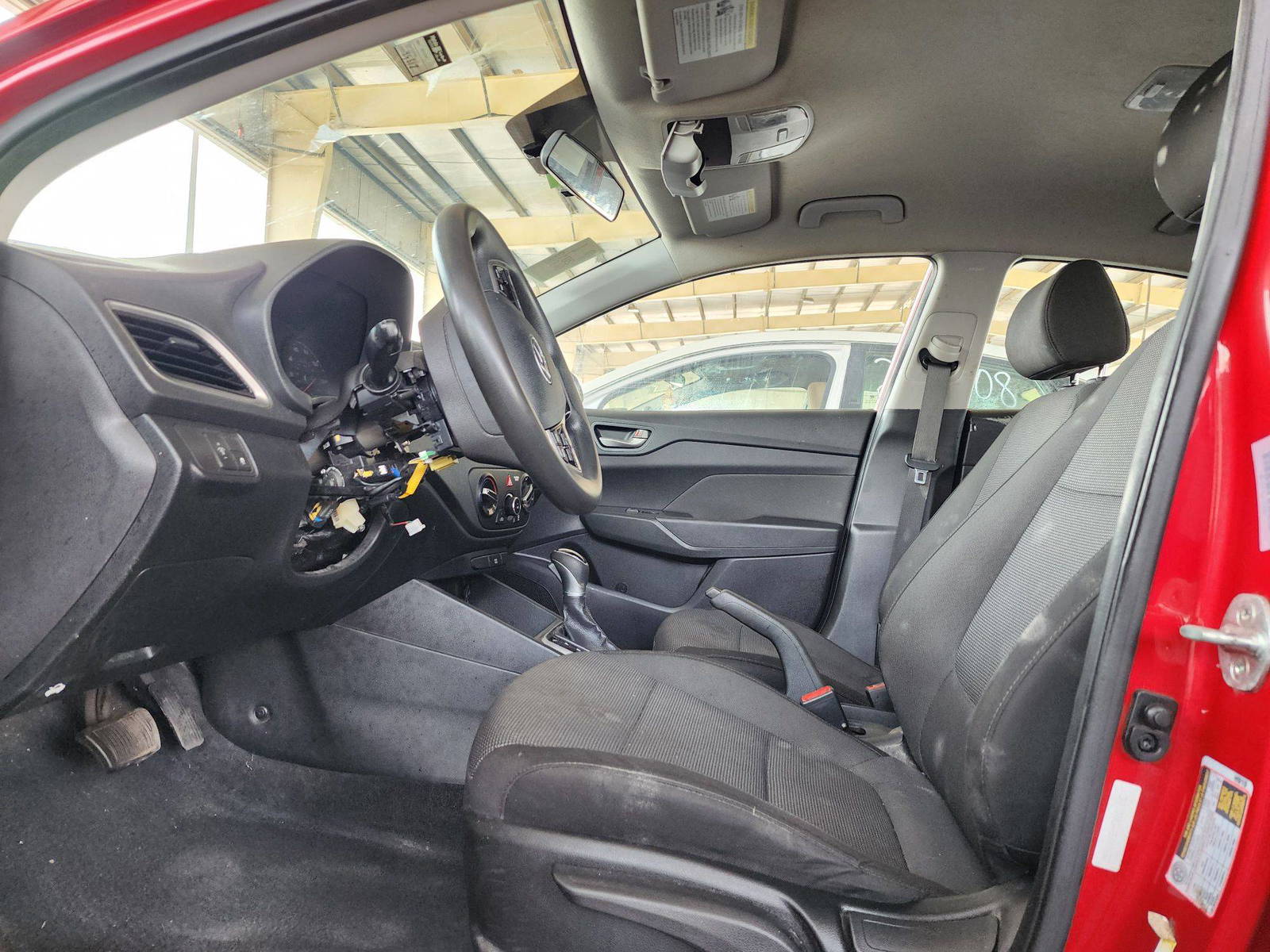 2019 HYUNDAI ACCENT — 94618 Miles — Lot 4KE047632 — Souq - Marhaba Auctions Used Cars - Image 8