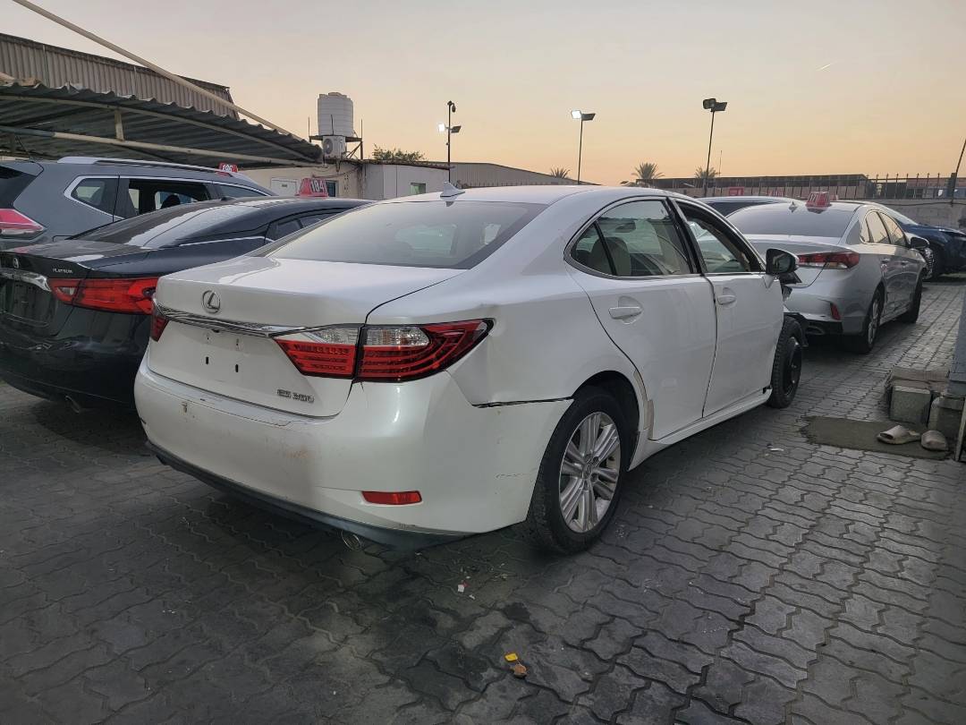 2014 LEXUS ES 350 — 142429 Miles — Lot G4E2143958 — Main - Marhaba Auctions Used Cars - Image 3