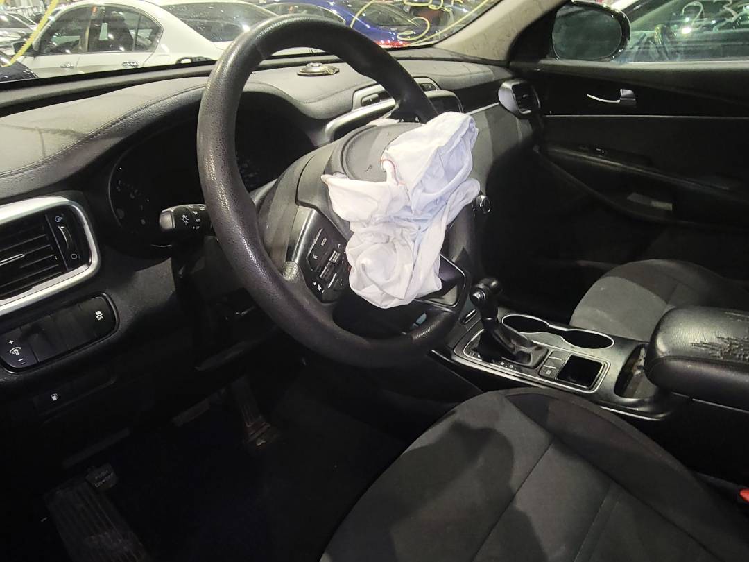 2018 KIA SORENTO — 136596 Miles — Lot 66060523 - Marhaba Auctions Used Cars - Image 9