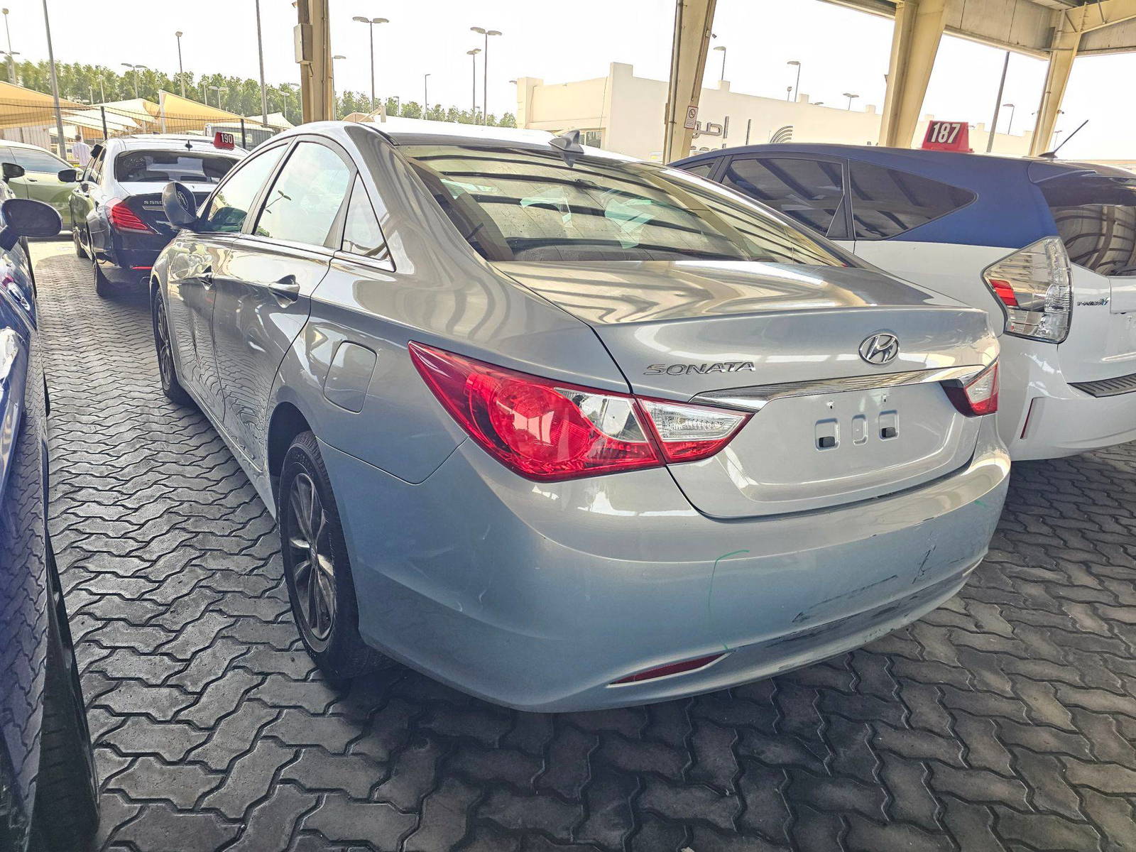 2012 HYUNDAI SONATA — 159017 Miles — Lot C8DH542746 — Souq - Marhaba Auctions Used Cars - Image 5