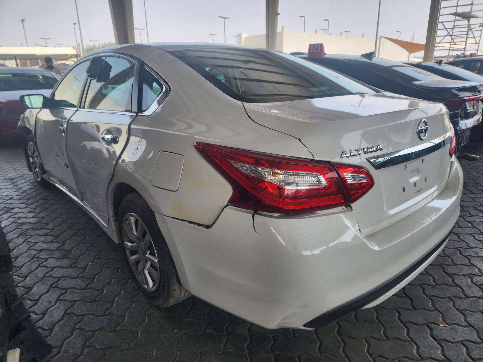 2016 NISSAN ALTIMA — 155238 Miles — Lot 82139363 — Souq - Marhaba Auctions Used Cars - Image 5