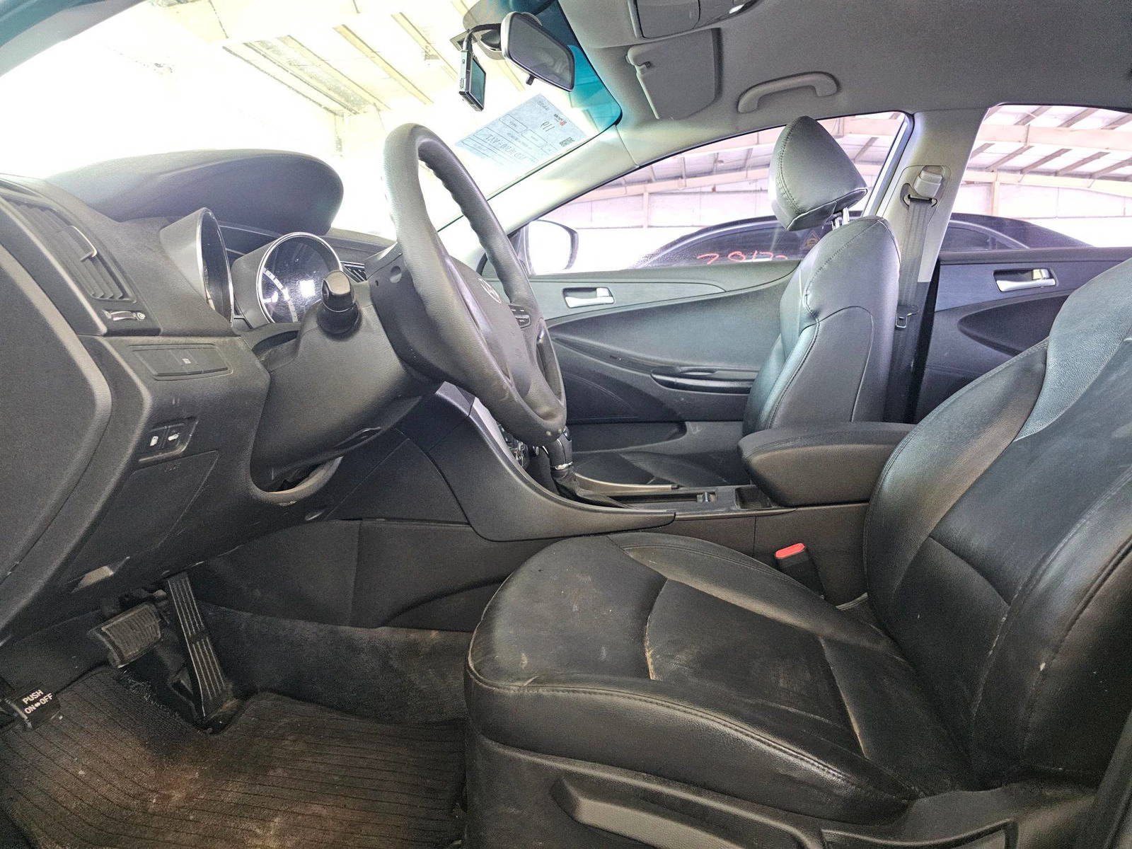 HYUNDAI SONATA 2012 - Marhaba Auction Used Cars - Image 6