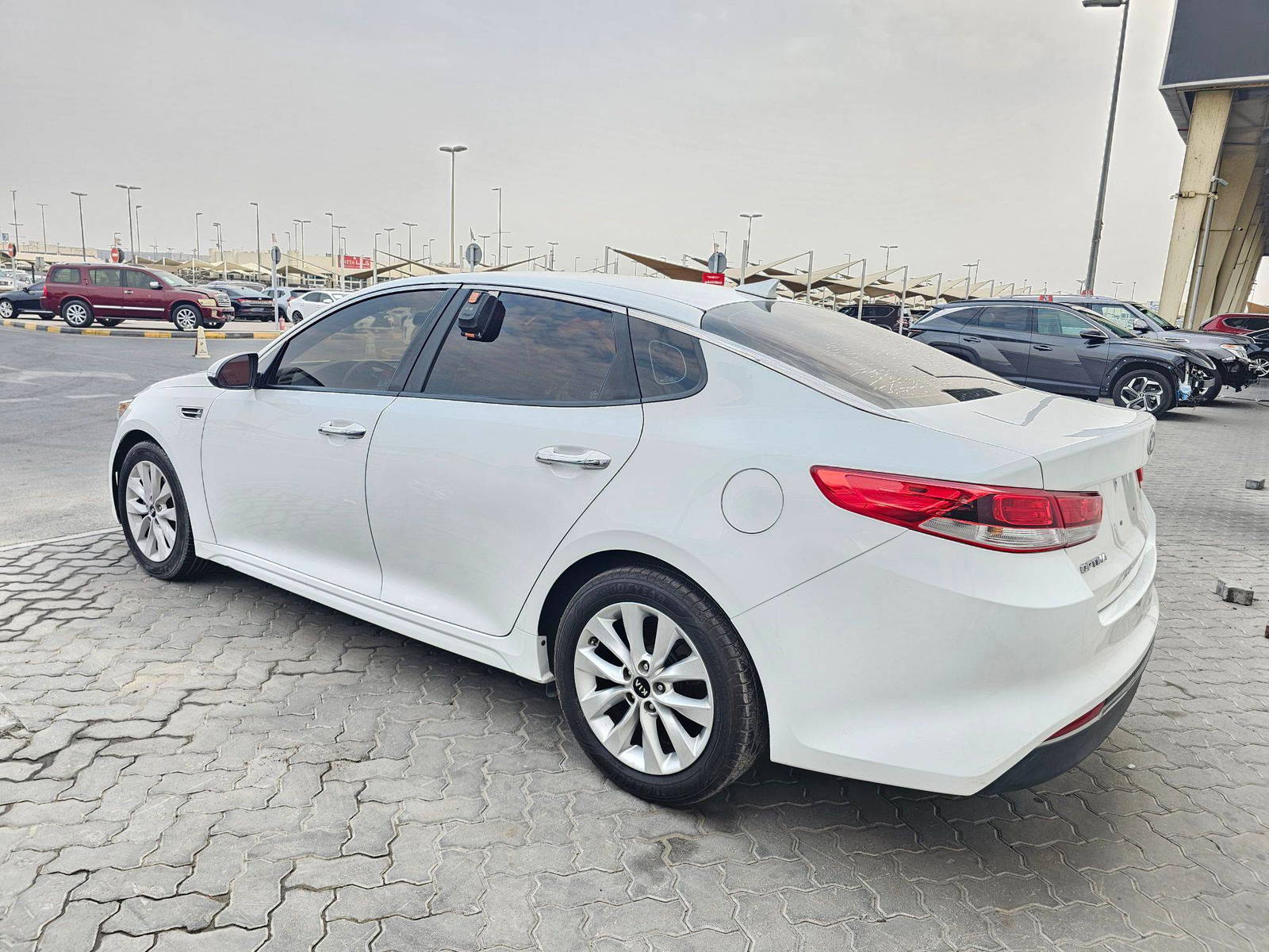 2016 KIA OPTIMA — 160656 Miles — Lot GG070893 — Souq - Marhaba Auctions Used Cars - Image 5