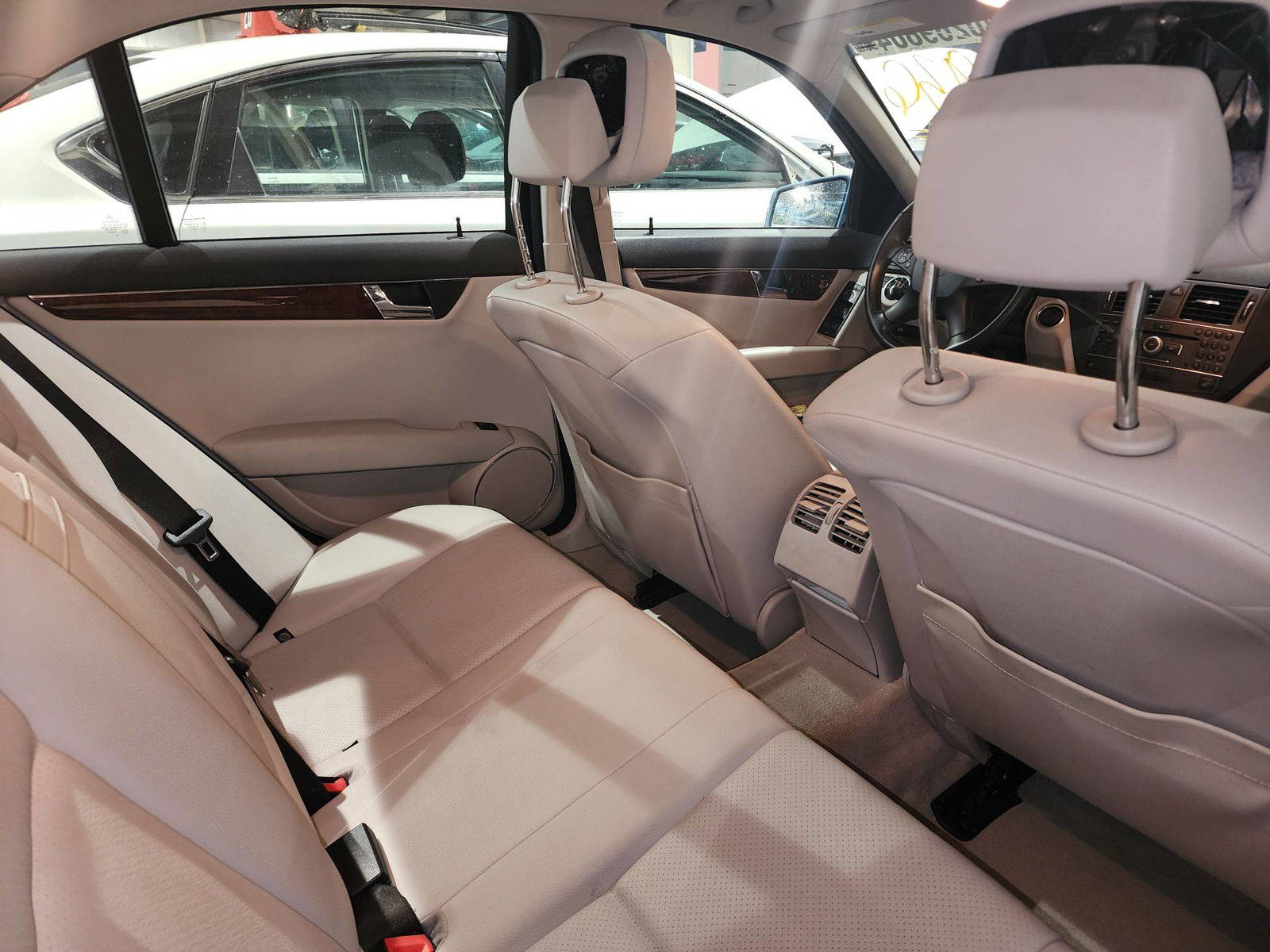 2011 MERCEDES BENZ C300 — 160208 Miles — Lot 40269804 - Marhaba Auctions Used Cars - Image 5