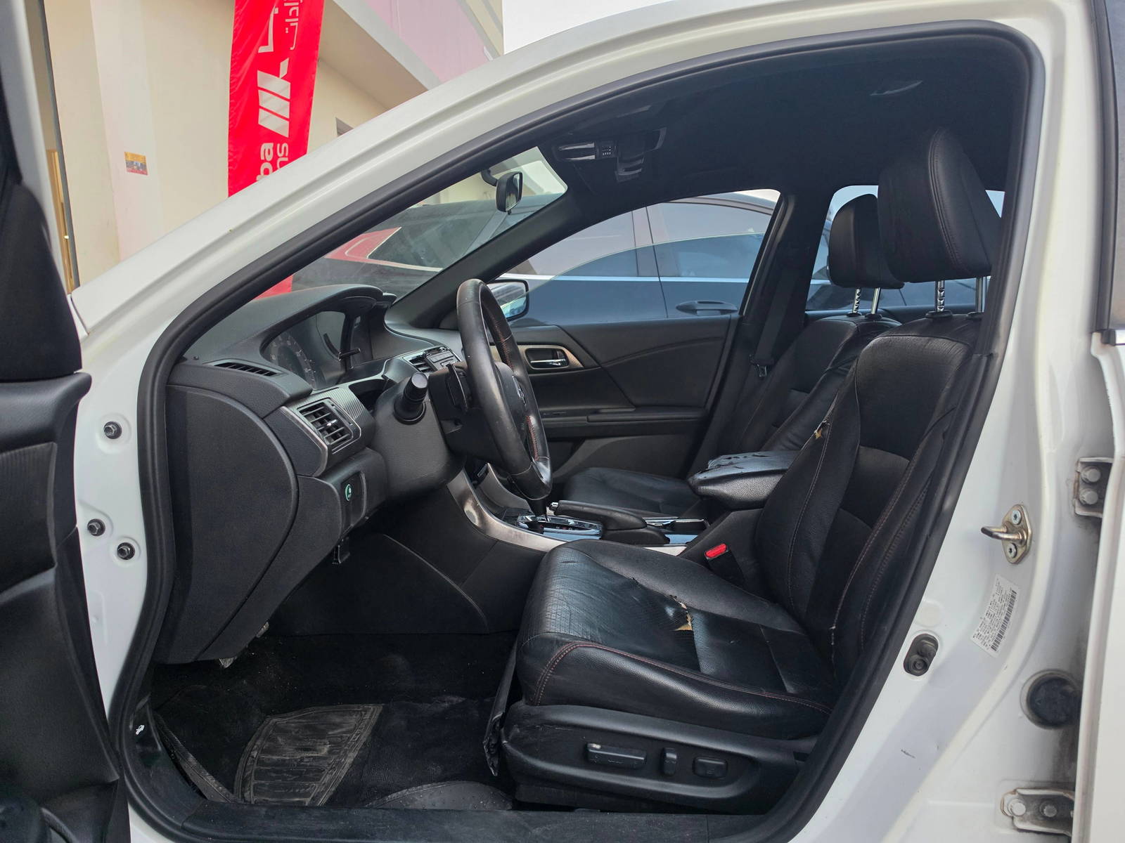 2017 HONDA ACCORD — 217127 Miles — Lot 73292885 - Marhaba Auctions Used Cars - Image 7