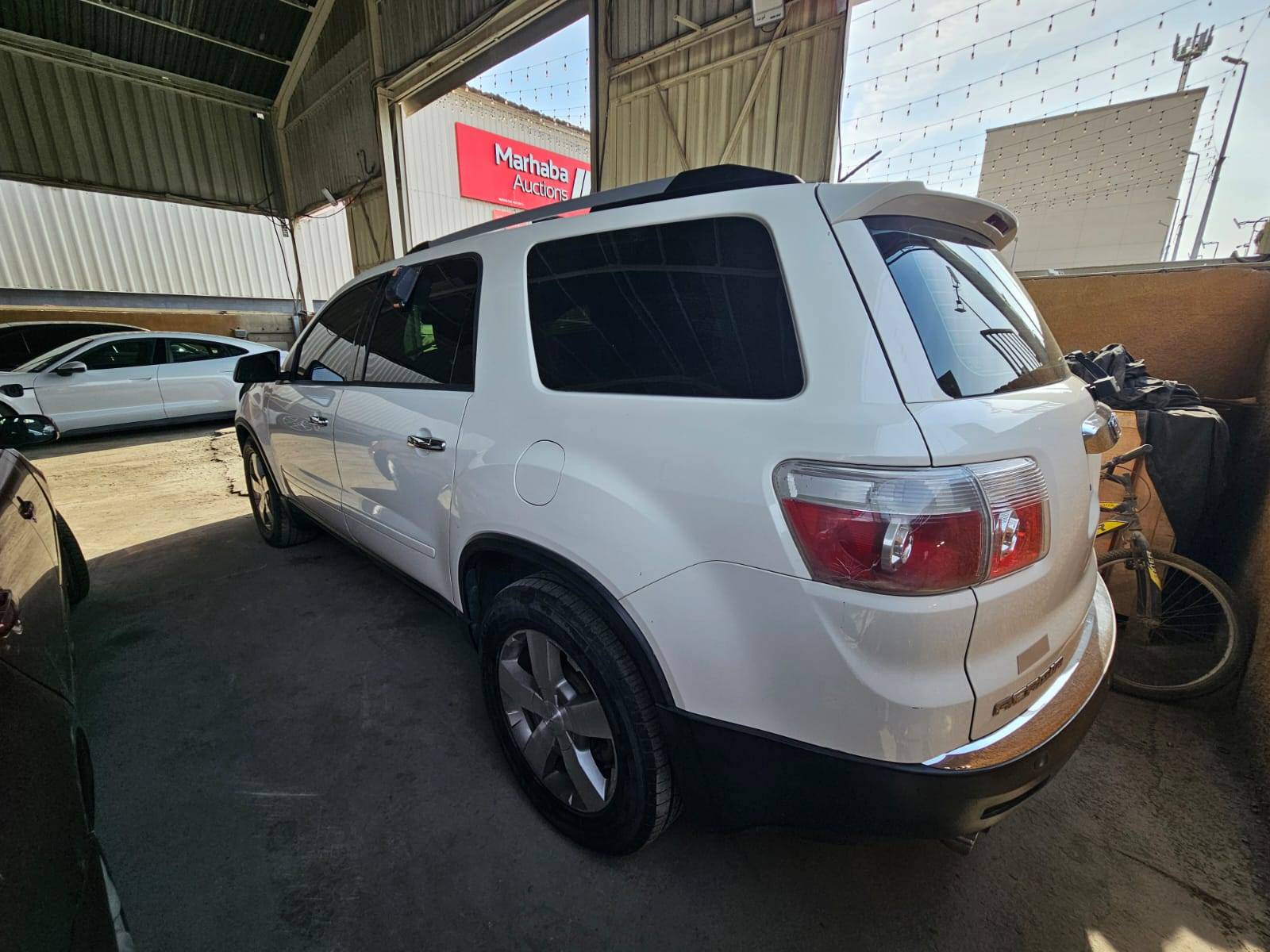 2011 GMC ACADIA — 297993 KM — Lot J349472 — Main - Marhaba Auctions Used Cars - Image 4