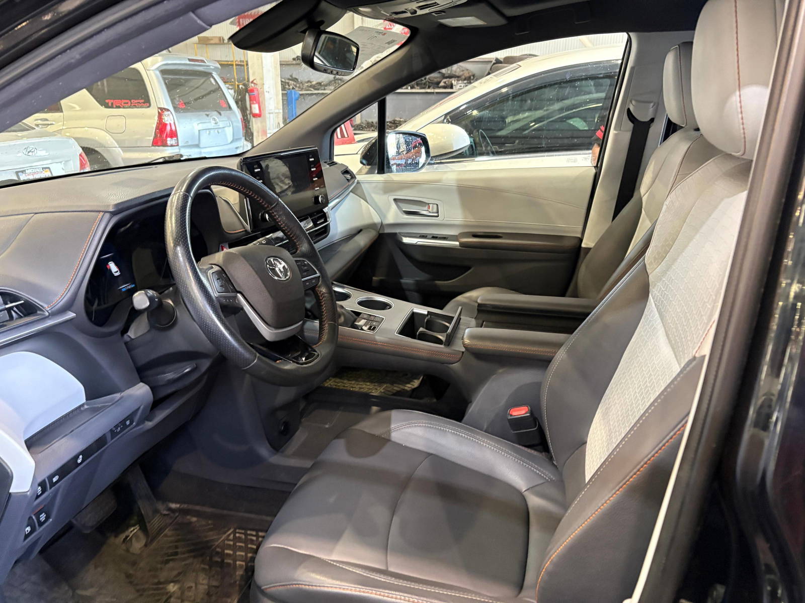 TOYOTA SIENNA 2022 - Marhaba Auction Used Cars - Image 9