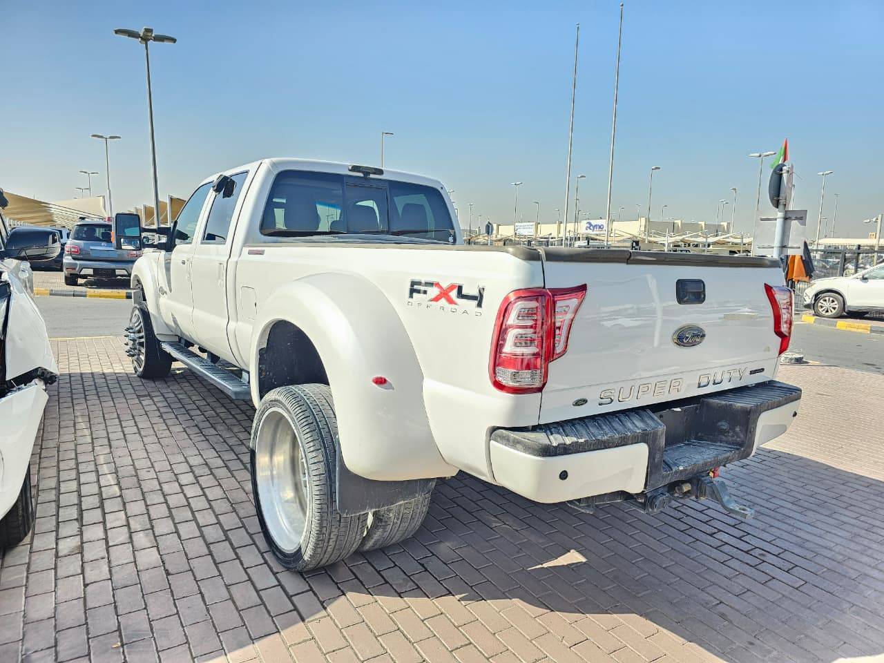 2011 FORD F450 — 168734 KM — Lot BEA51079 — Souq - Marhaba Auctions Used Cars - Image 7