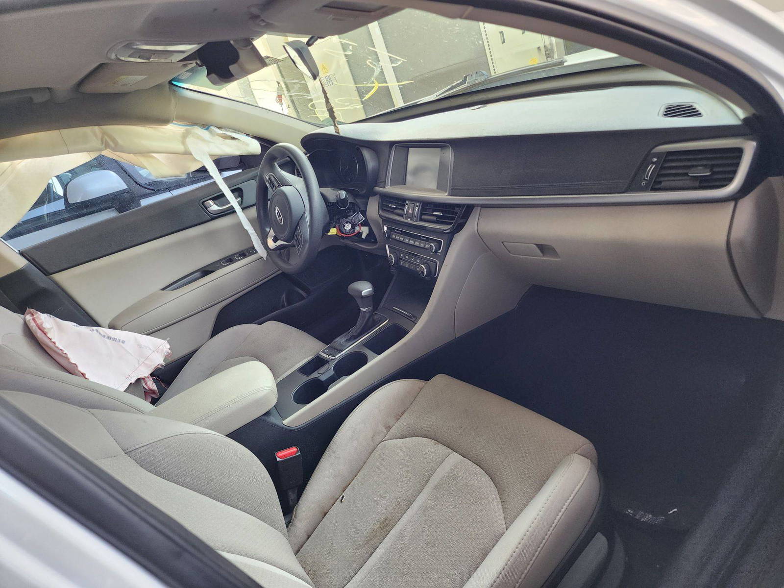 2018 KIA OPTIMA — 105973 Miles — Lot 38760541 — Souq - Marhaba Auctions Used Cars - Image 4