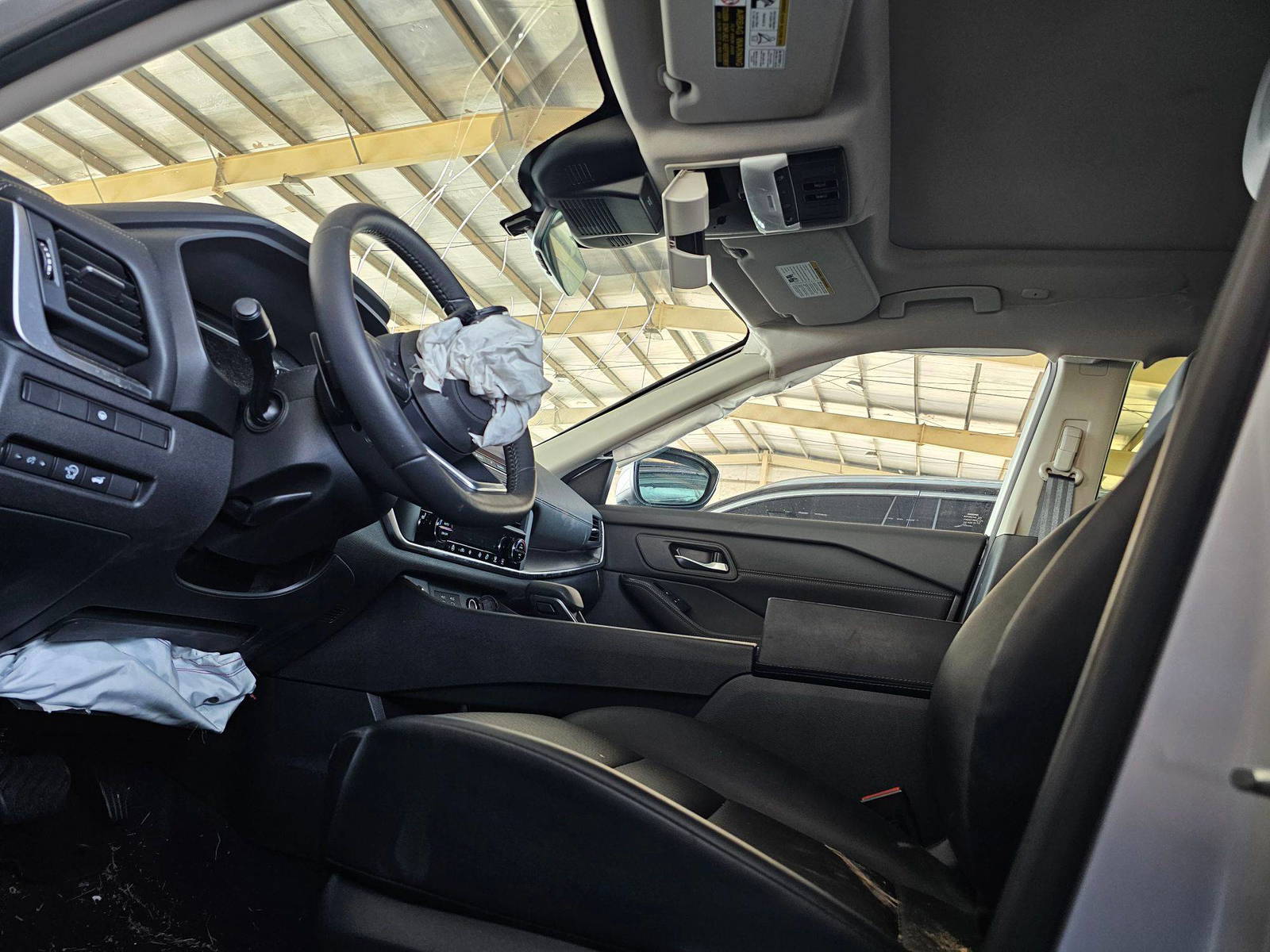 NISSAN ROGUE 2024 - Marhaba Auction Used Cars - Image 7