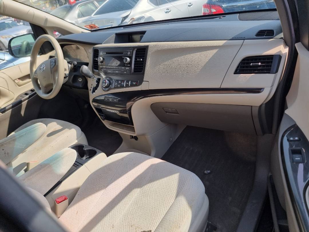 2013 TOYOTA SIENNA — 162 267 Miles — Lot 12564874 — Ind. 12 - Marhaba Auctions Used Cars - Image 4