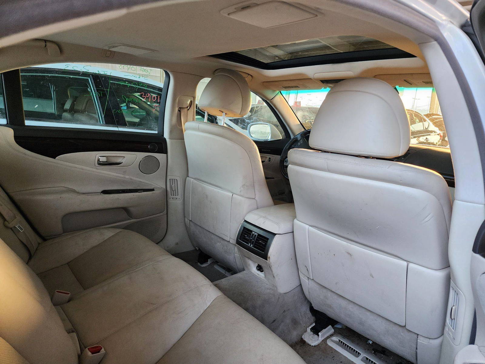 2007 LEXUS LS 460 — 137823 Miles — Lot 48756984 — Souq - Marhaba Auctions Used Cars - Image 4