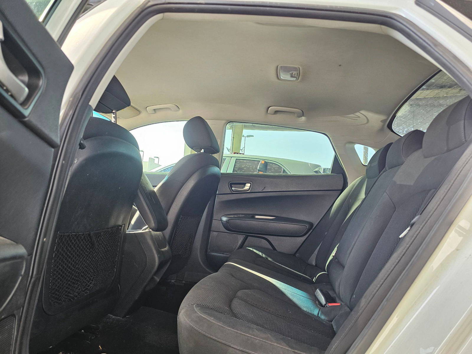 2019 KIA OPTIMA — 189420 Miles — Lot KG326261 — Souq - Marhaba Auctions Used Cars - Image 6