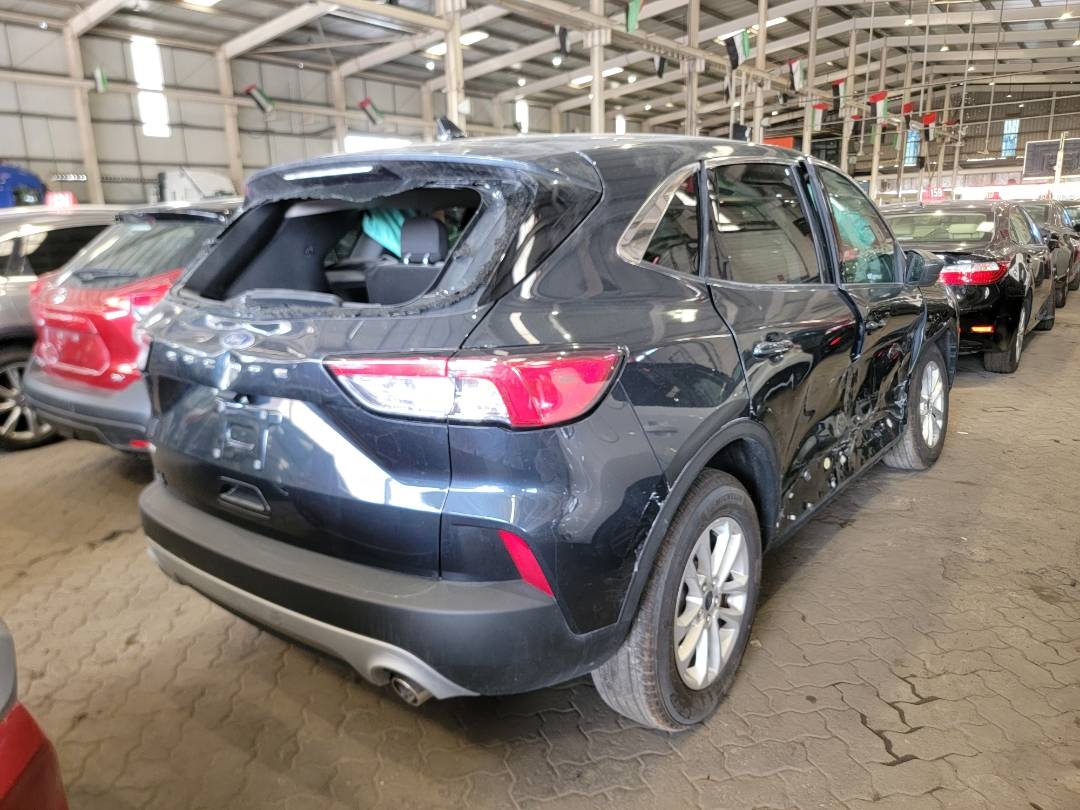 2022 FORD ESCAPE — 8204 KM — Lot UB60691 — Main - Marhaba Auctions Used Cars - Image 4