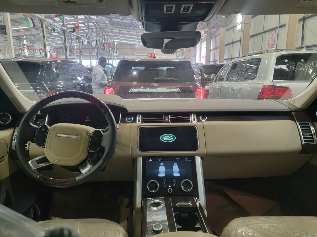 2020 LAND ROVER RANGE ROVER — 32973 Miles — Lot A583582 — AutoBaba - Marhaba Auctions Used Cars - Image 8