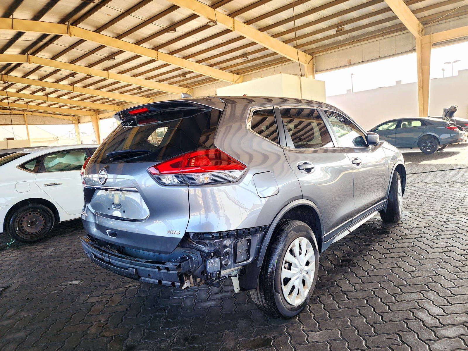 2018 NISSAN ROGUE — 74083 Miles — Lot 39847947 — Souq - Marhaba Auctions Used Cars - Image 5
