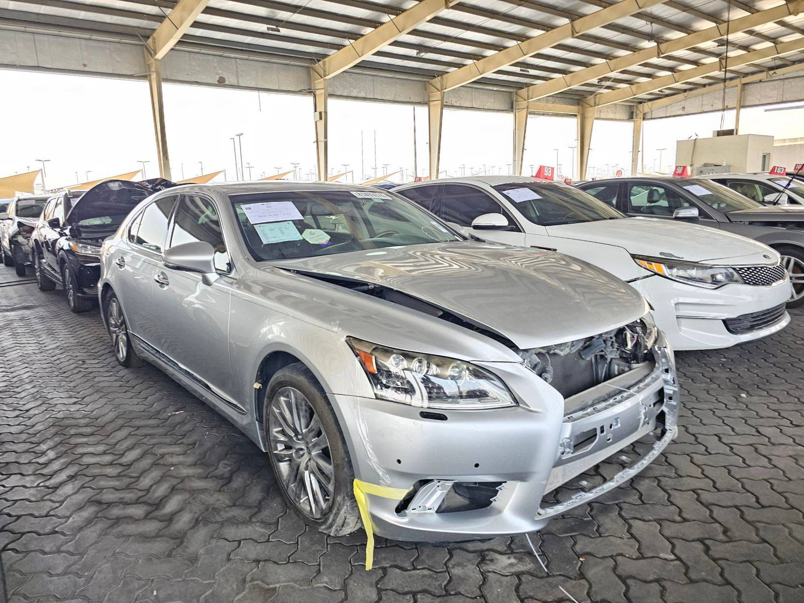 2015 LEXUS LS 460 — 158601 Miles — Lot XF5133806 — Souq - Marhaba Auctions Used Cars - Image 4