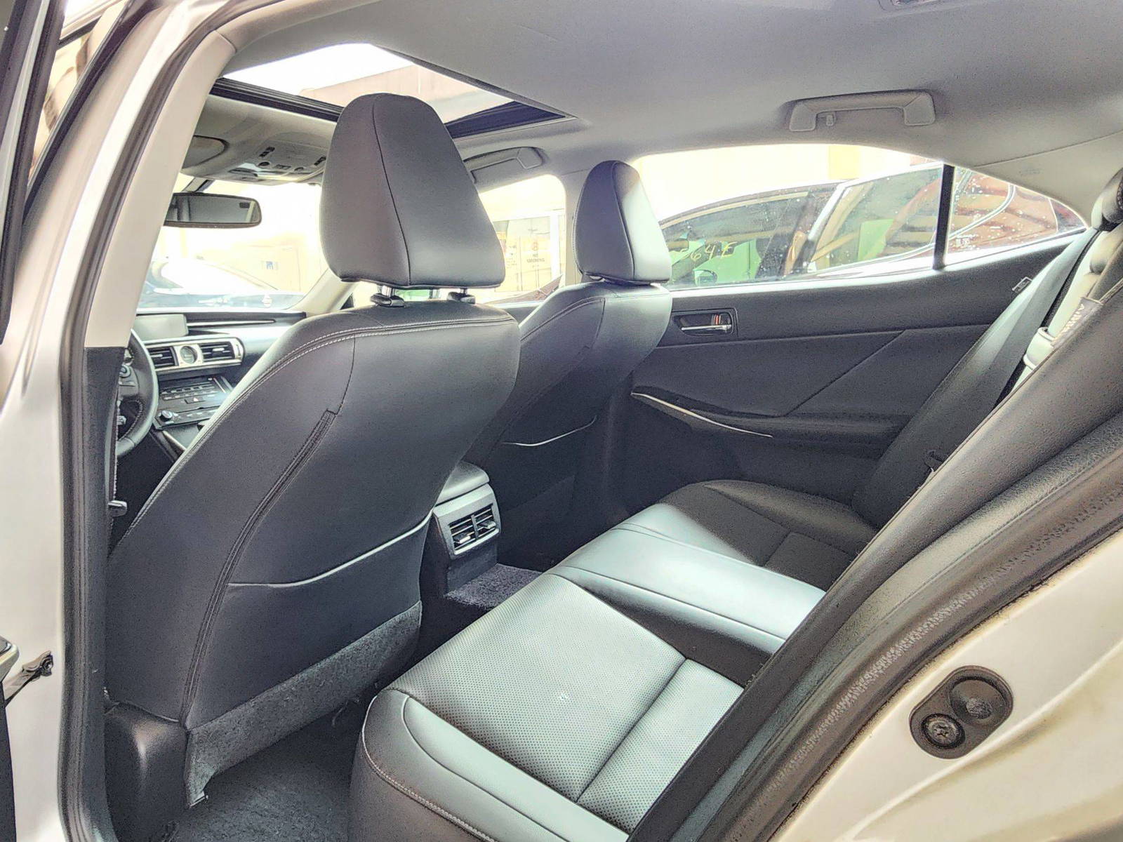 2014 LEXUS IS 250 — 131320 Miles — Lot 53085104 — Souq - Marhaba Auctions Used Cars - Image 6