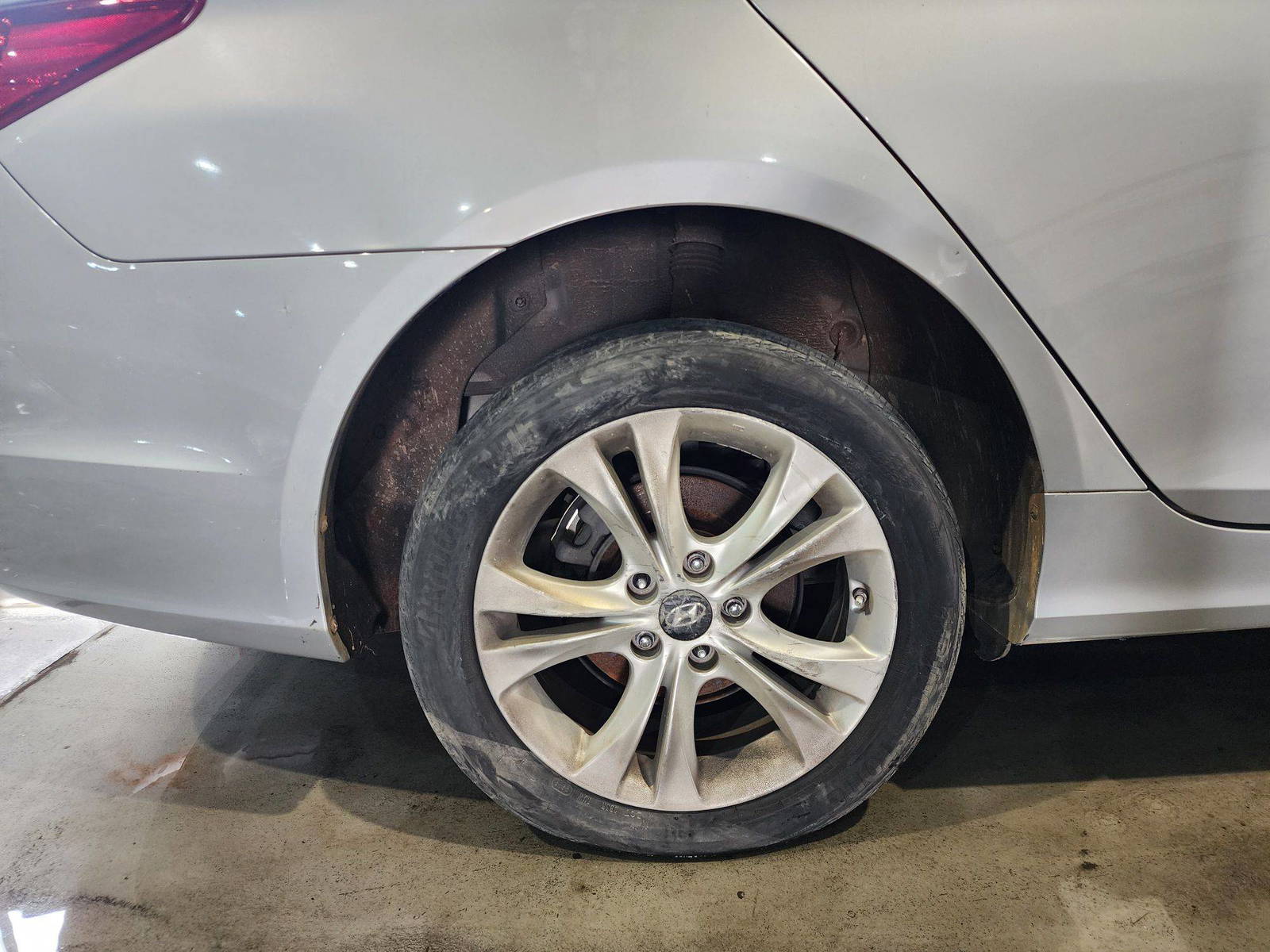 2012 HYUNDAI SONATA — 123108 Miles — Lot 48785435 — Al Quoz - Marhaba Auctions Used Cars - Image 10