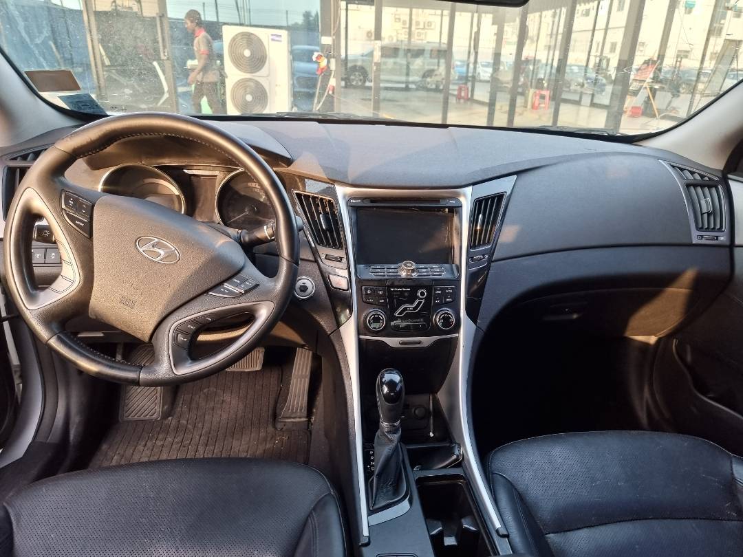 HYUNDAI SONATA 2012 - Marhaba Auction Used Cars - Image 8