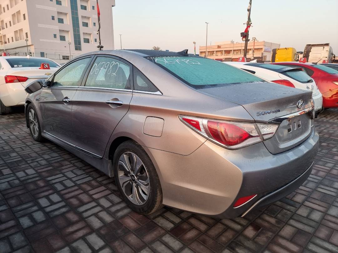 2013 HYUNDAI SONATA — 171463 Miles — Lot 215487 — Ind. 12 - Marhaba Auctions Used Cars - Image 4