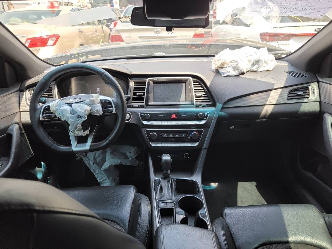 2019 HYUNDAI SONATA — 171851 KM — Lot 1279 — Souq - Marhaba Auctions Used Cars - Image 7