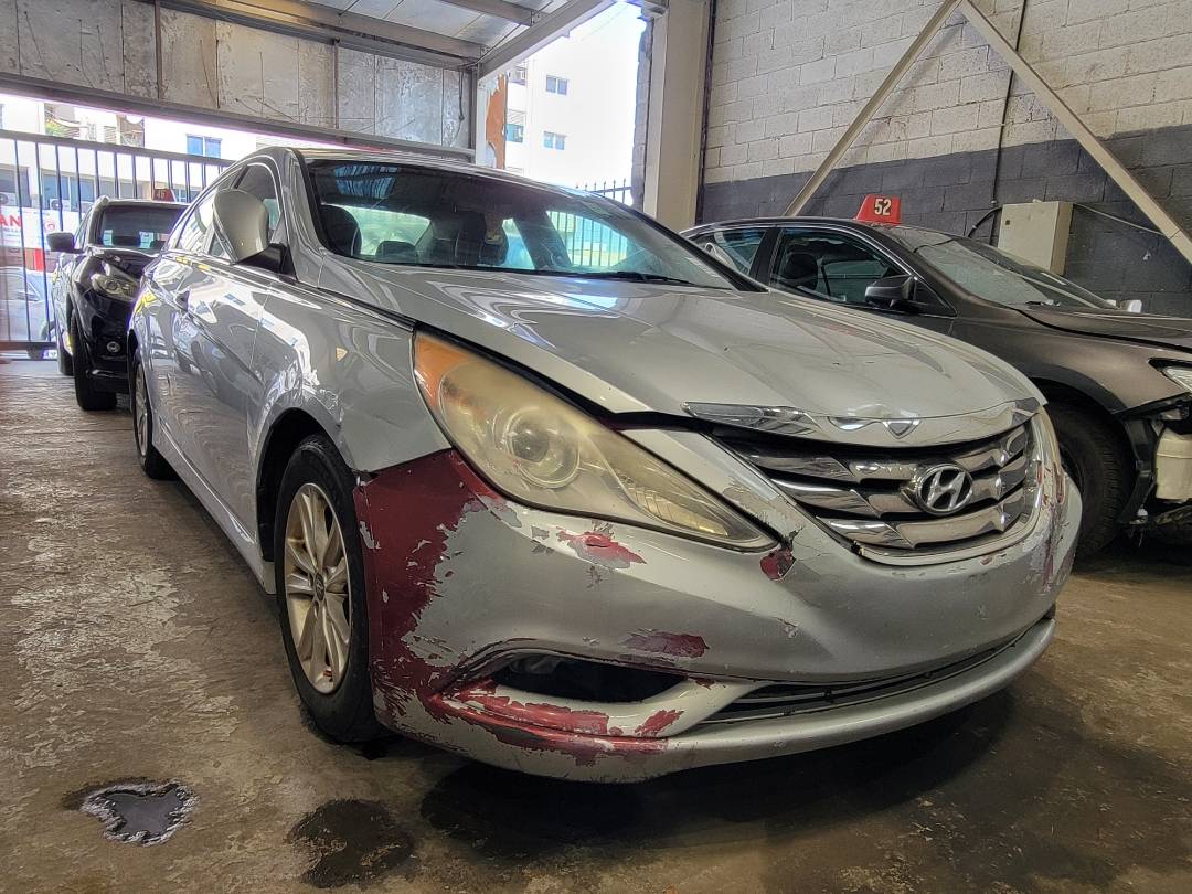 2014 HYUNDAI SONATA — 204552 Miles — Lot 39694958 — Main - Marhaba Auctions Used Cars - Image 4