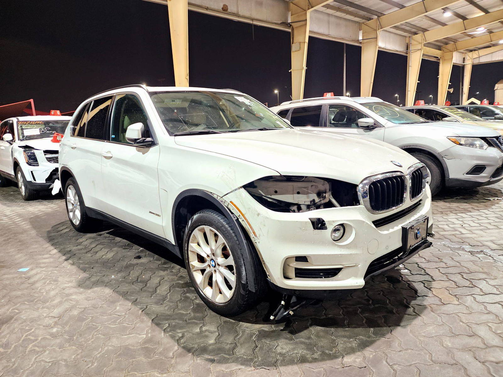 2016 BMW X5 XDRIVE35I — 243335 Miles — Lot 69072934 — Souq - Marhaba Auctions Used Cars - Image 4