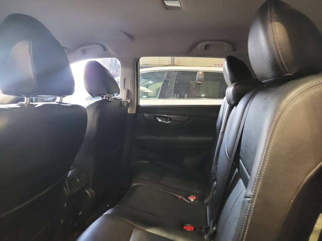 2018 NISSAN ROGUE — 106622 Miles — Lot 0JW469135 — Main - Marhaba Auctions Used Cars - Image 7