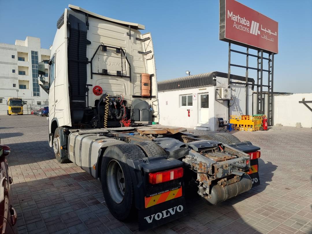2014 VOLVO FH-Series — 726271 KM — Lot 692943 — Main - Marhaba Auctions Used Cars - Image 5