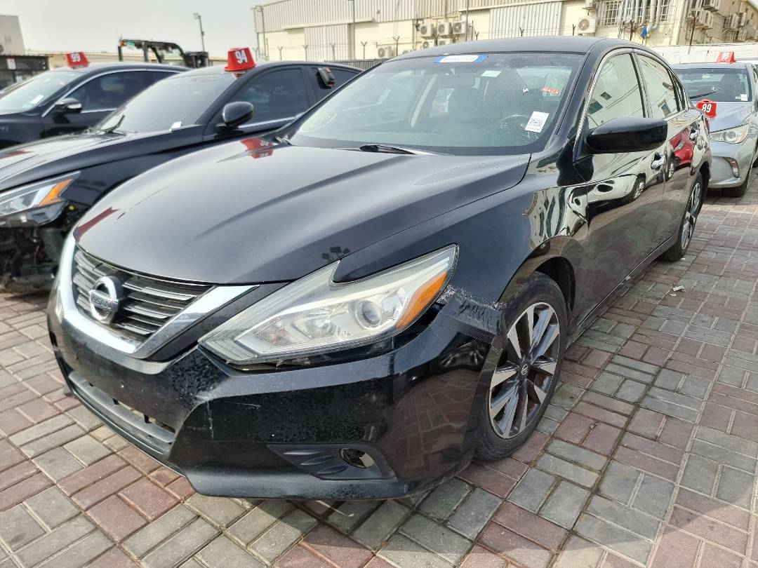 2017 NISSAN ALTIMA — 304651 Miles — Lot 321564 — Ind. 12 - Marhaba Auctions Used Cars - Image 4