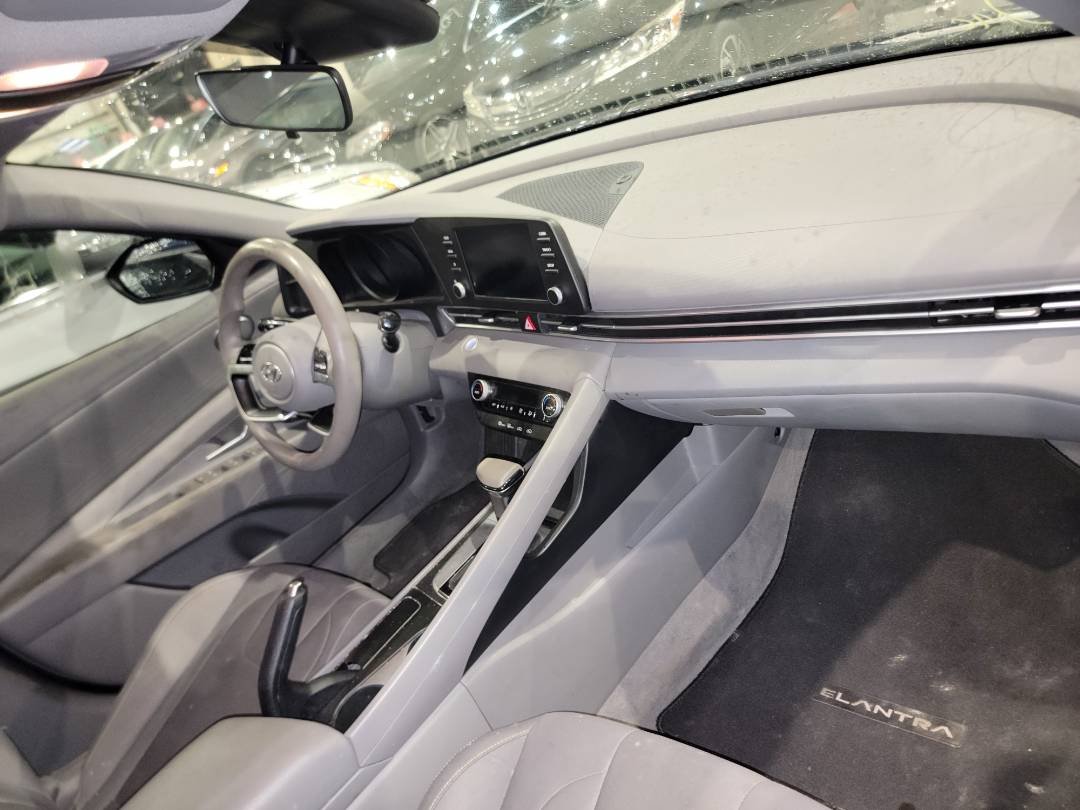 2021 HYUNDAI ELANTRA — 57514 Miles — Lot 76349023 — Souq - Marhaba Auctions Used Cars - Image 6