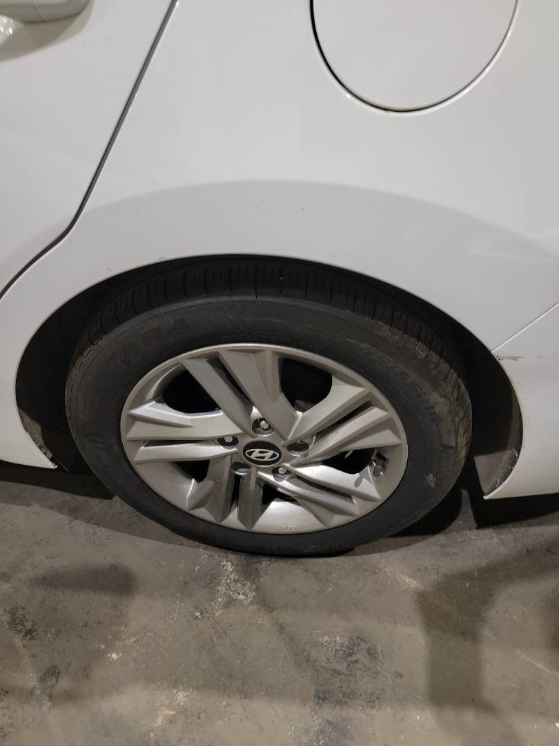 2019 HYUNDAI ELANTRA — 88279 KM — Lot 50779765 — Main - Marhaba Auctions Used Cars - Image 8