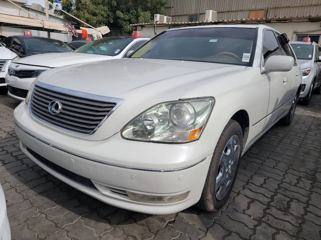 2004 LEXUS LS 430 — 271311 Miles — Lot 160040 — Main - Marhaba Auctions Used Cars - Image 5