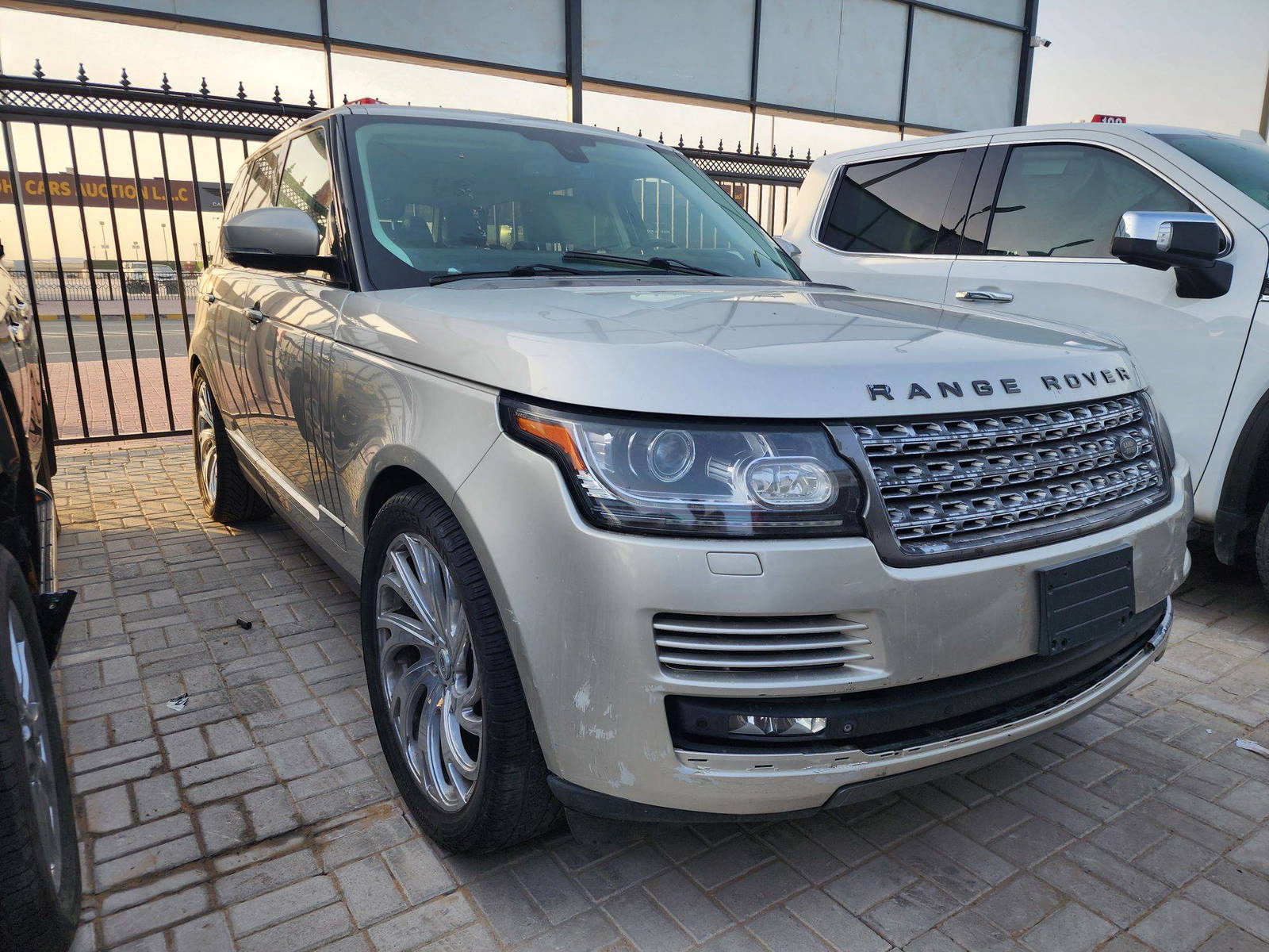 LAND ROVER RANGE ROVER HSE 2014 - Marhaba Auction Used Cars - Image 3
