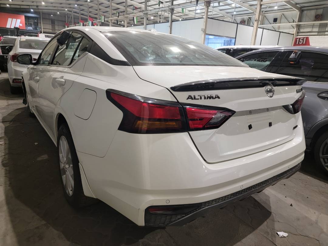 2022 NISSAN ALTIMA — 51037 KM — Lot 400539 — Main - Marhaba Auctions Used Cars - Image 3