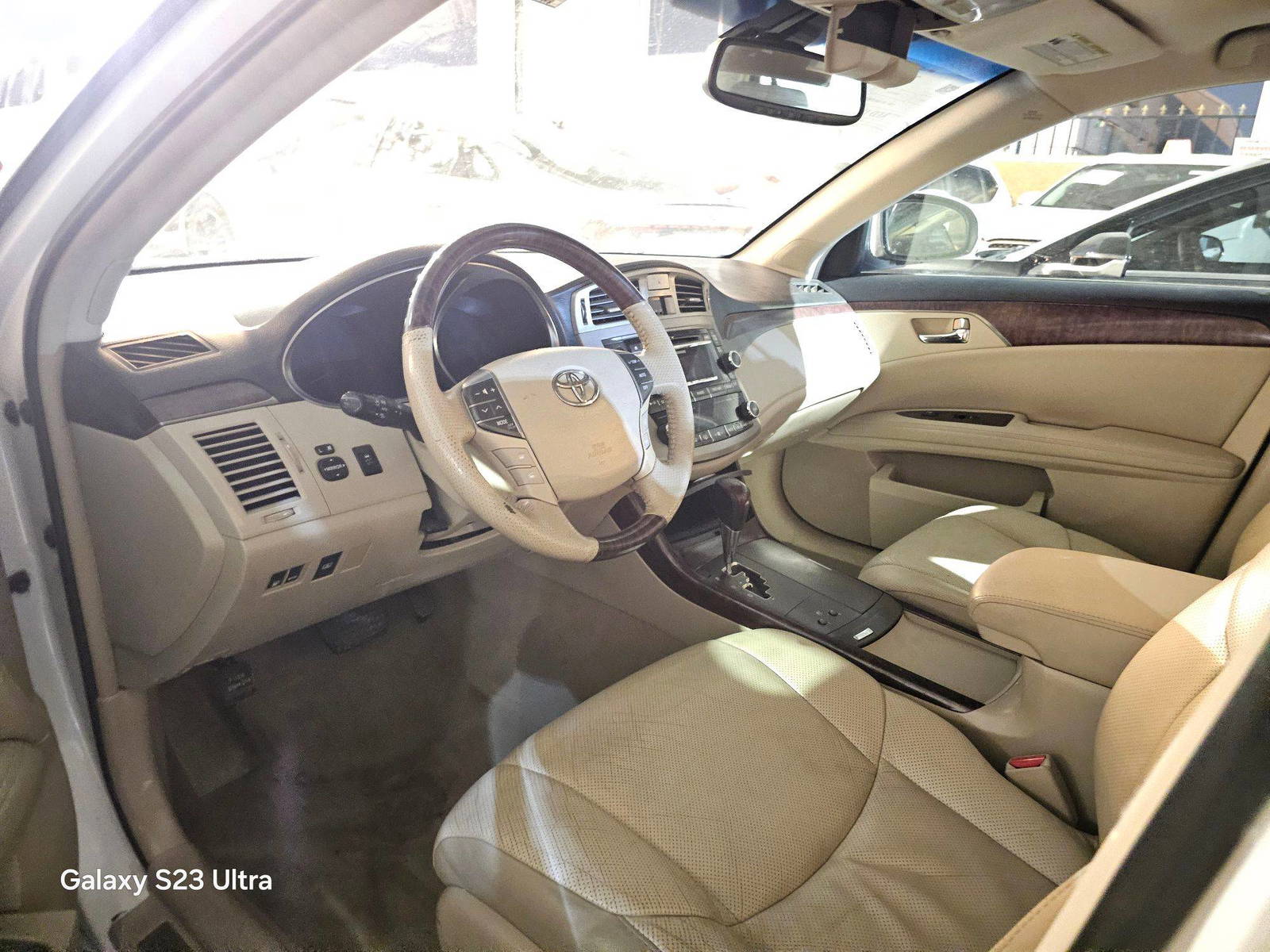 2011 TOYOTA AVALON — 191948 Miles — Lot 91106935 — Main - Marhaba Auctions Used Cars - Image 8
