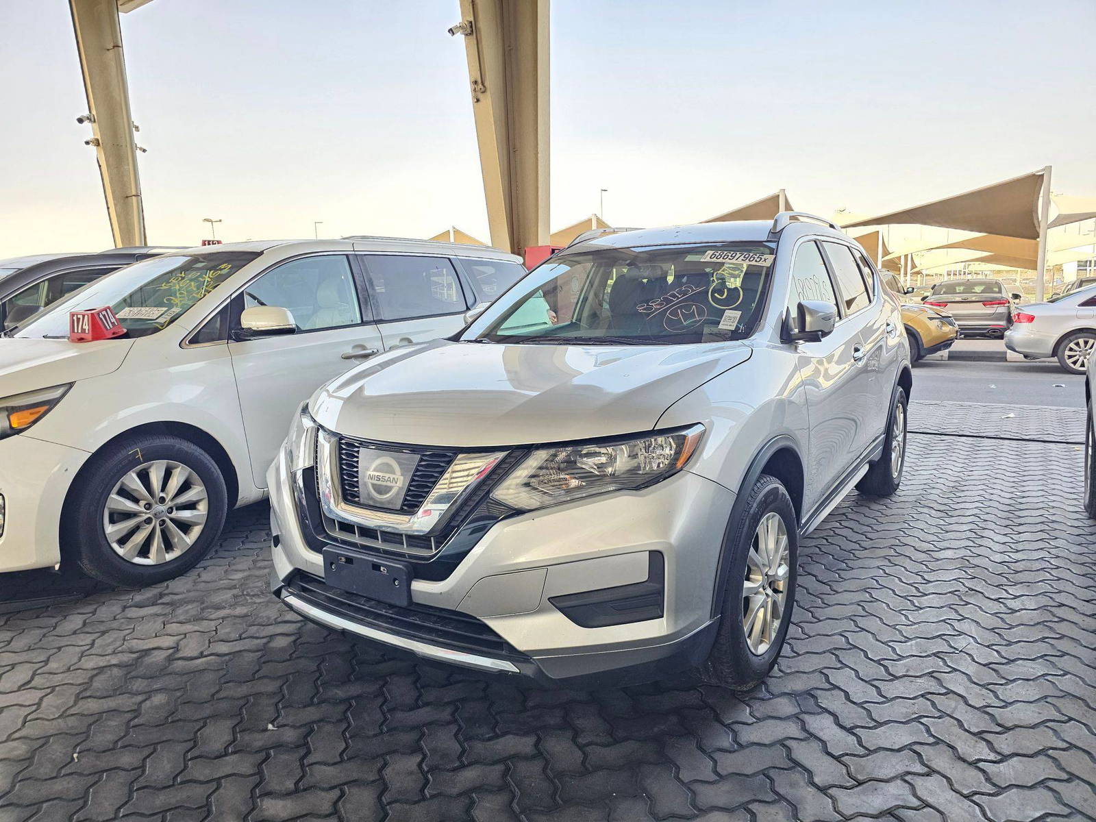 2017 NISSAN ROGUE — 163960 Miles — Lot V8HC882232 — Main - Marhaba Auctions Used Cars - Image 6
