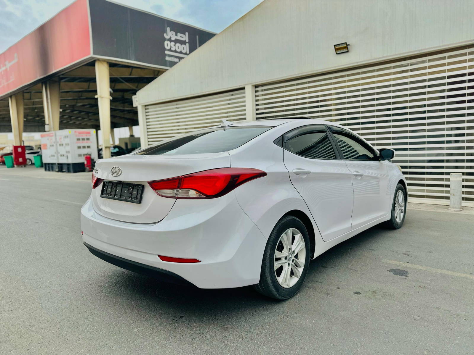 2016 HYUNDAI ELANTRA — 149426 KM — Lot 8GU591639 — Souq - Marhaba Auctions Used Cars - Image 5