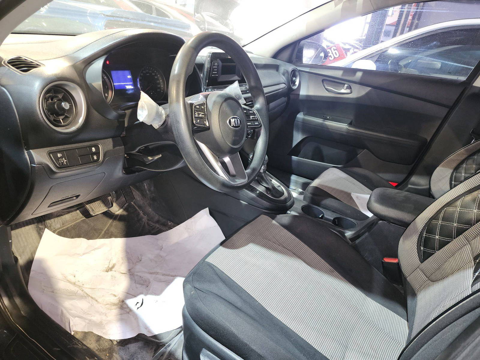2020 KIA CERATO — 76598 KM — Lot 4161L5857141 — Al Quoz - Marhaba Auctions Used Cars - Image 11