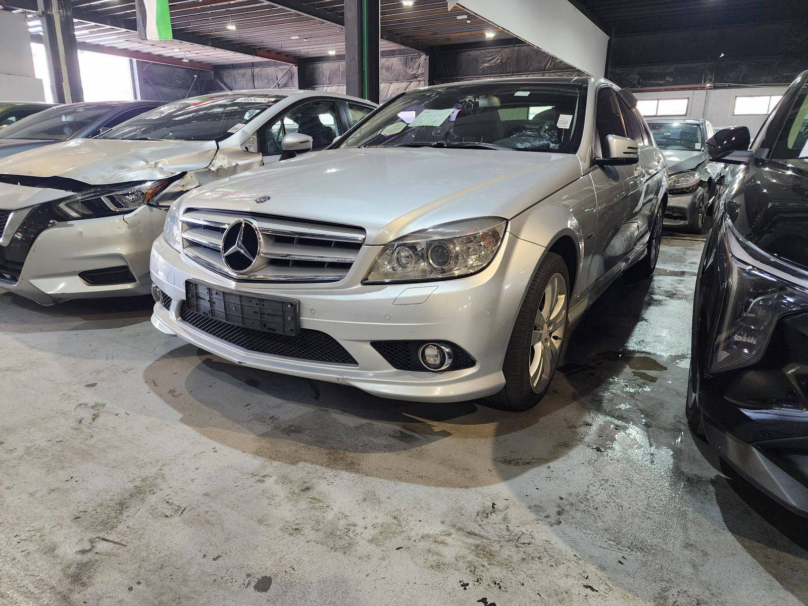 2010 MERCEDES BENZ C200 — 190142 KM — Lot 468850 — Al Quoz - Marhaba Auctions Used Cars - Image 3