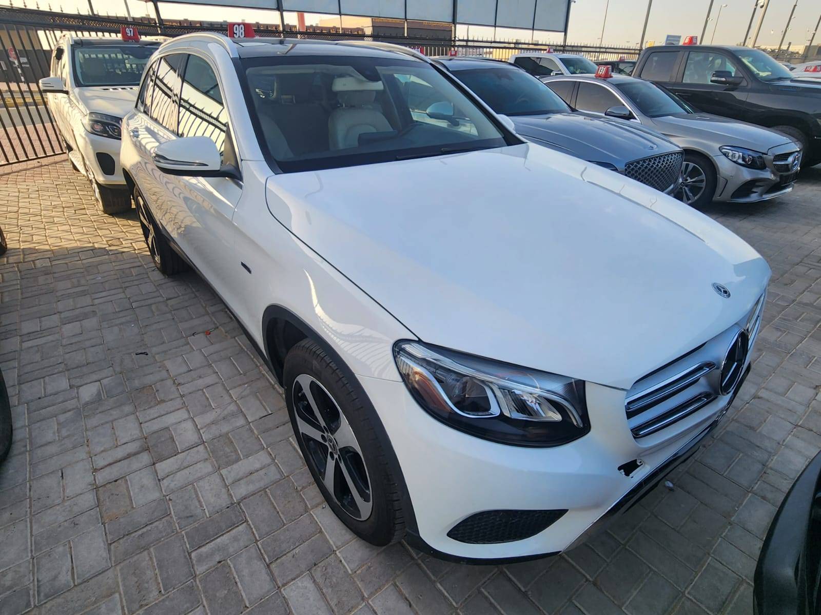 MERCEDES BENZ GLC 350E 2019 - Marhaba Auction Used Cars - Image 10