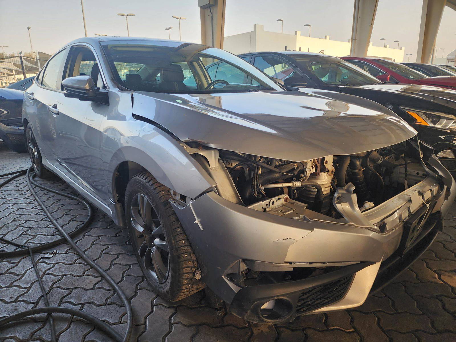 2018 HONDA CIVIC — 122455 KM — Lot 105417 — Souq - Marhaba Auctions Used Cars - Image 4