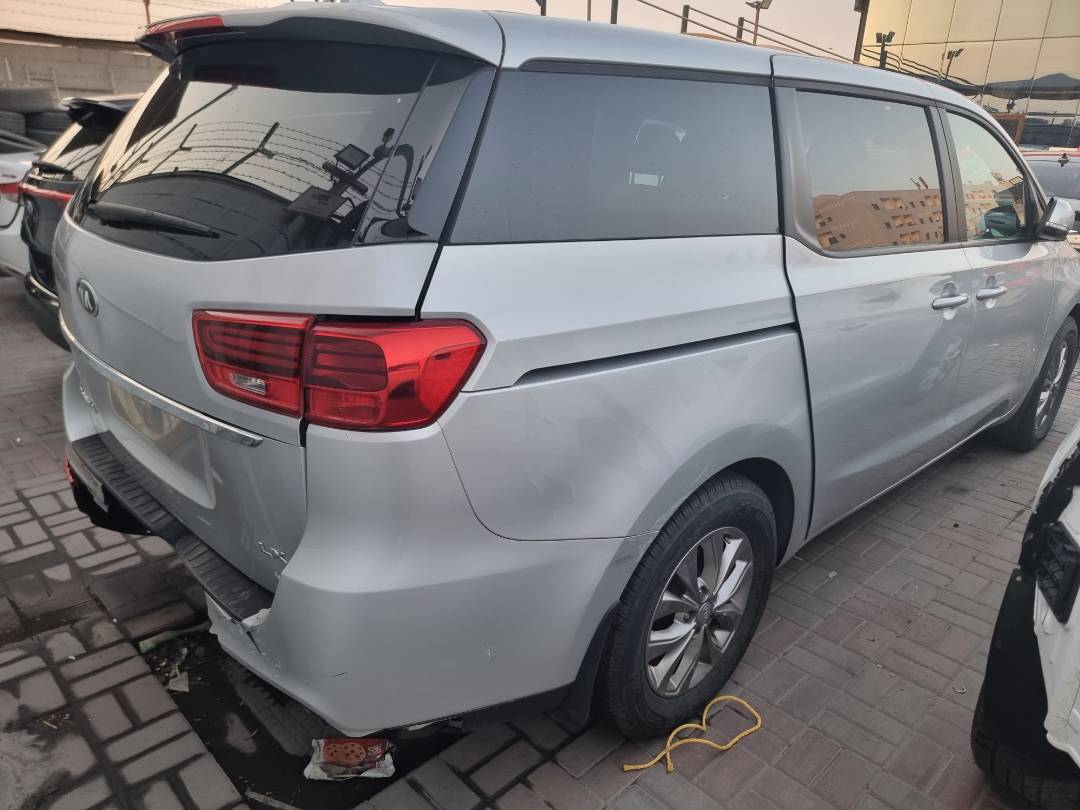 2019 KIA SEDONA — 103776 Miles — Lot 6547913 — Ind. 12 - Marhaba Auctions Used Cars - Image 5