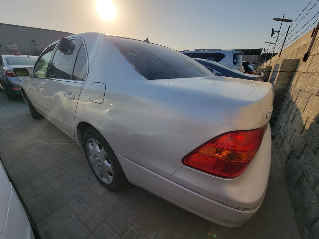 2001 LEXUS LS 430 — 153898 Miles — Lot F510049310 — Main - Marhaba Auctions Used Cars - Image 5