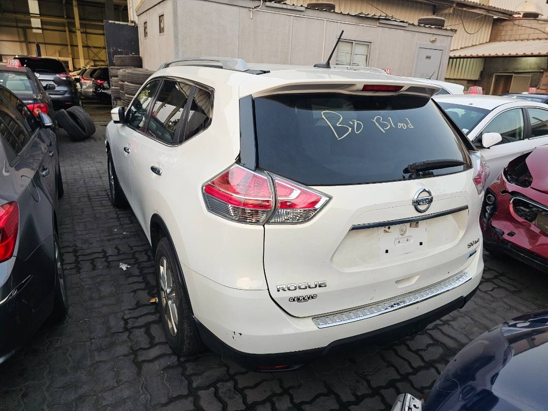 2014 NISSAN ROGUE — 185979 Miles — Lot 72088 — Main - Marhaba Auctions Used Cars - Image 3