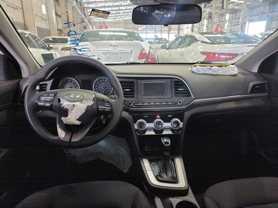 2019 HYUNDAI ELANTRA — 72550 KM — Lot 736711 — Souq - Marhaba Auctions Used Cars - Image 7