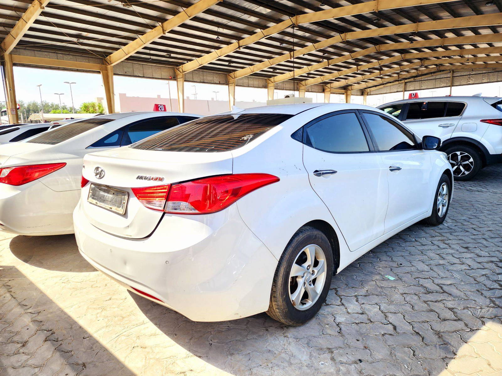 2011 HYUNDAI AVANTE — 170319 KM — Lot 127238 — Main - Marhaba Auctions Used Cars - Image 5