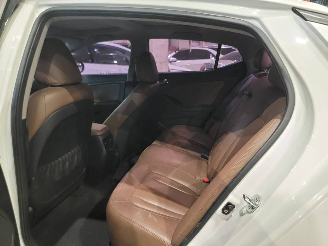 KIA K5 2011 - Marhaba Auction Used Cars - Image 6