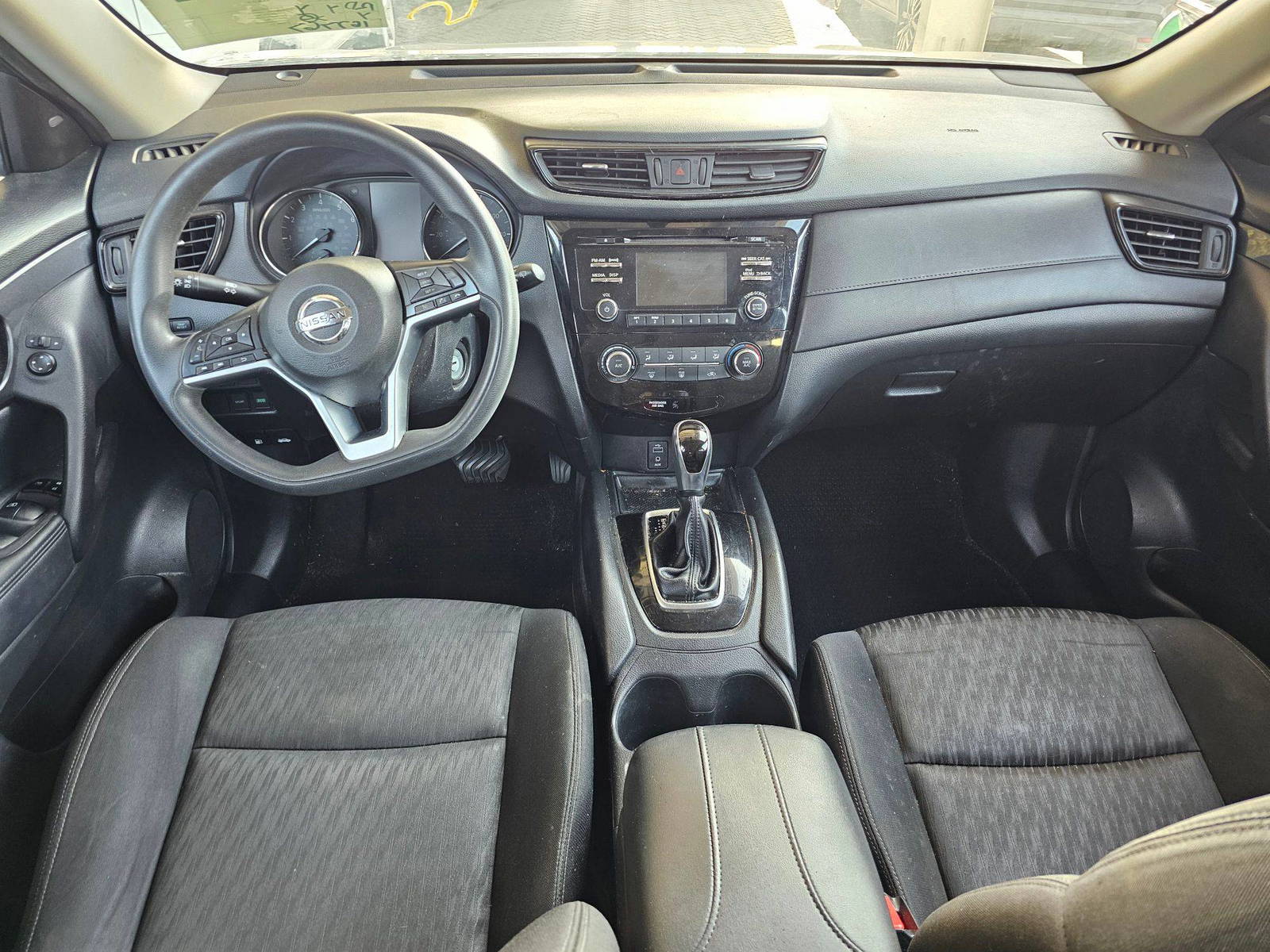 2017 NISSAN ROGUE — 167767 Miles — Lot HP581119 — Souq - Marhaba Auctions Used Cars - Image 5
